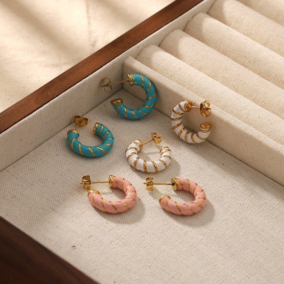 18K Gold Plated Twisted Hoop Earrings*Pink Enamel Earrings - Picture 6 of 7